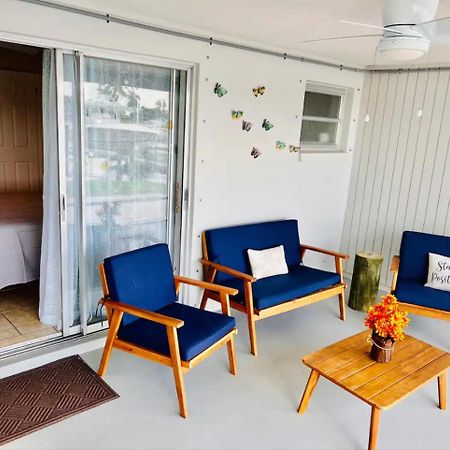 Cozy Home With One Bedroom Cape Coral Esterno foto