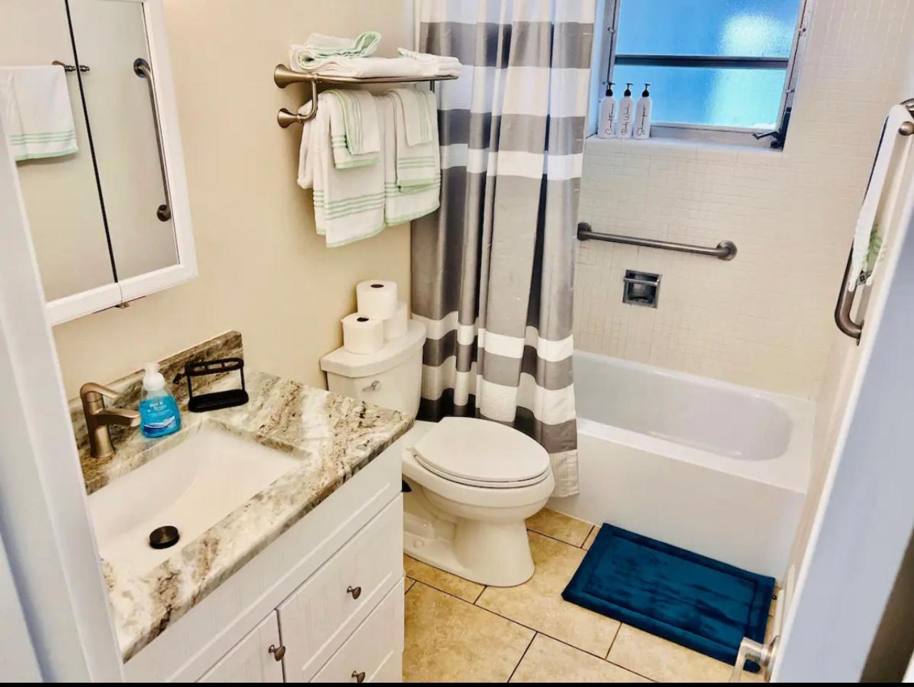 Cozy Home With One Bedroom Cape Coral Esterno foto