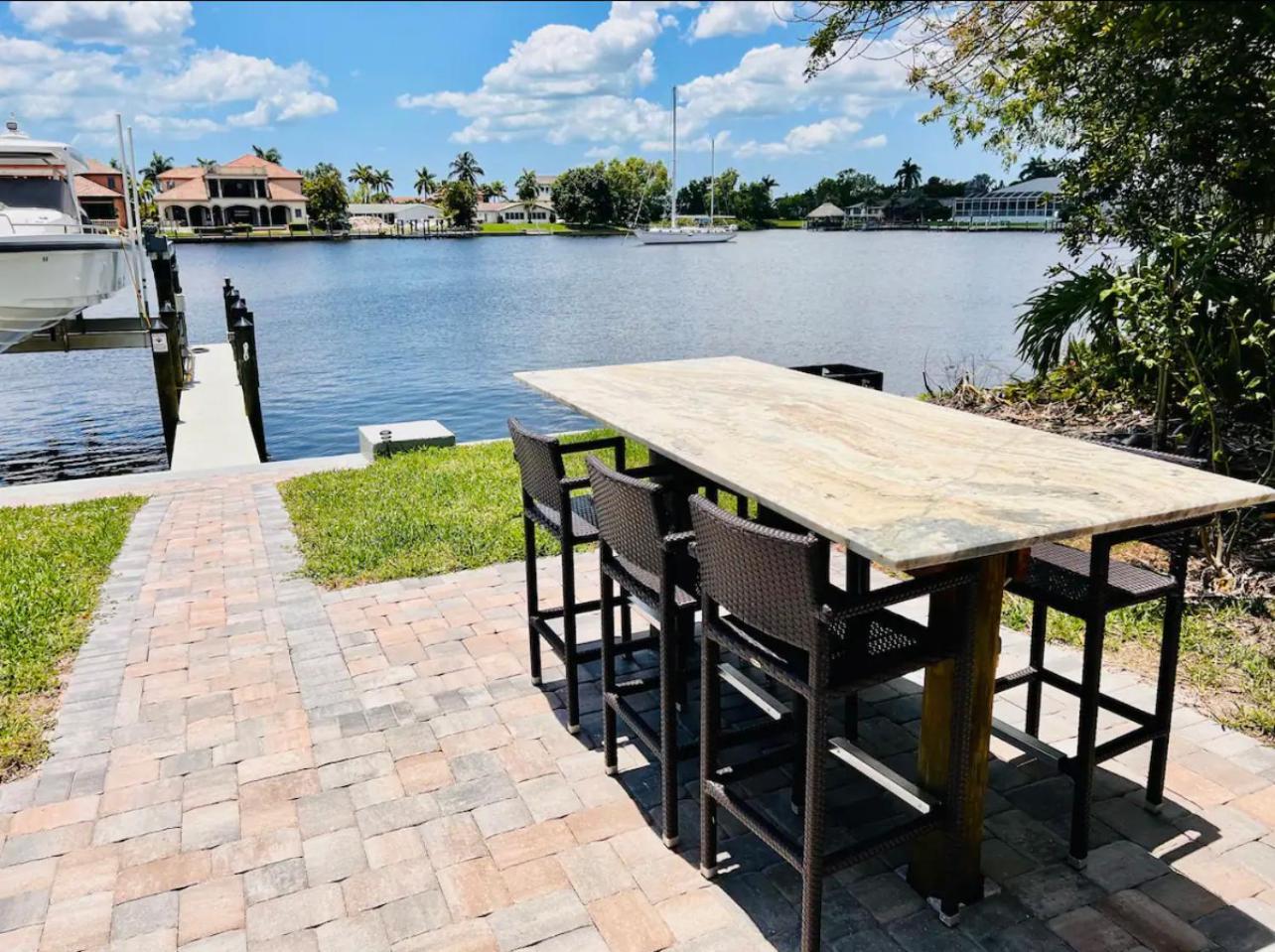 Cozy Home With One Bedroom Cape Coral Esterno foto